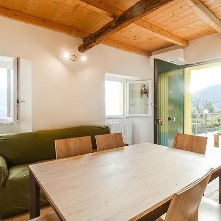 別荘 Cozy In Tribogna With Wifi *